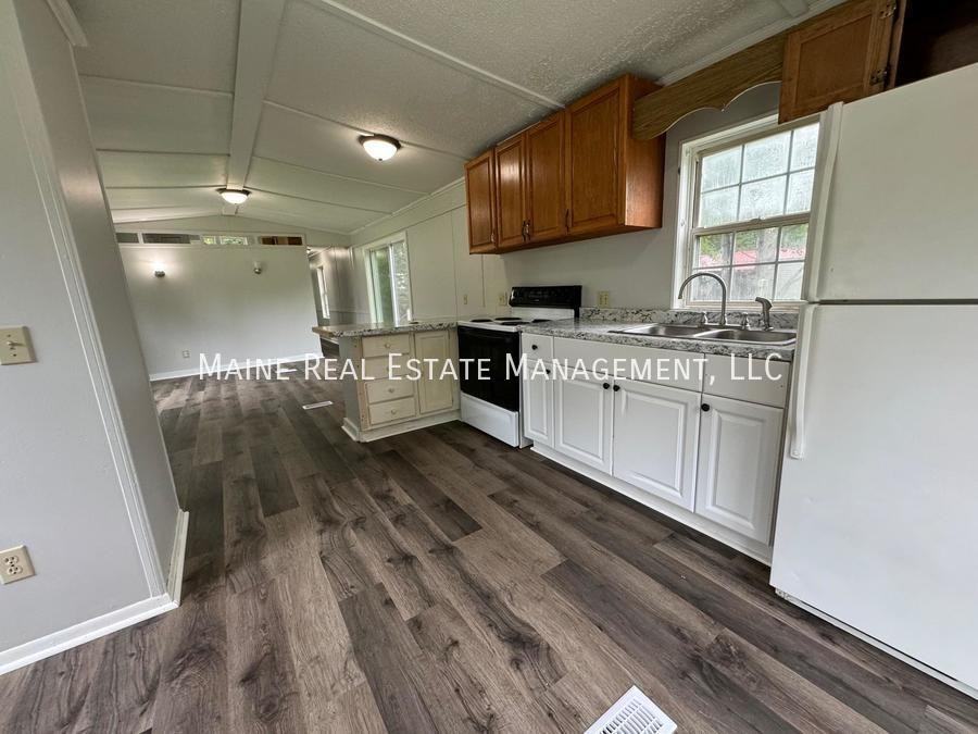 34 Park Dr - Photo 2 of 13