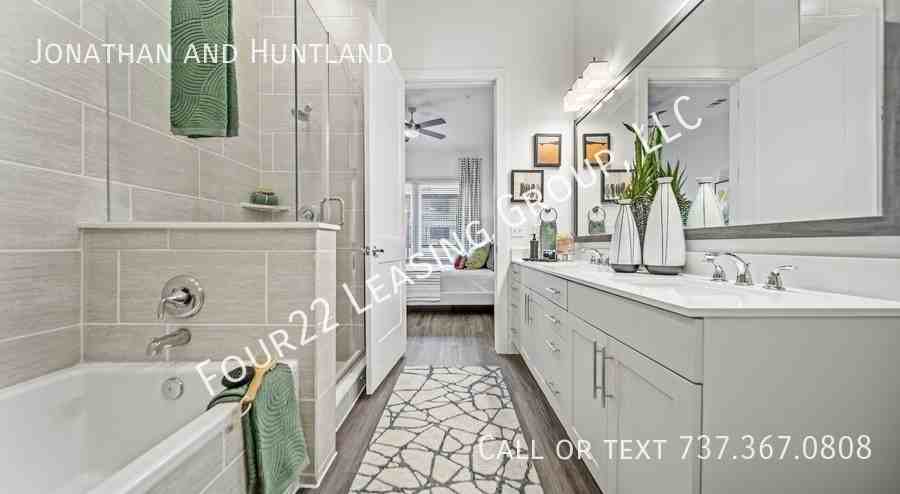 Highland Mall & Huntland #294871 - Photo 3 of 14