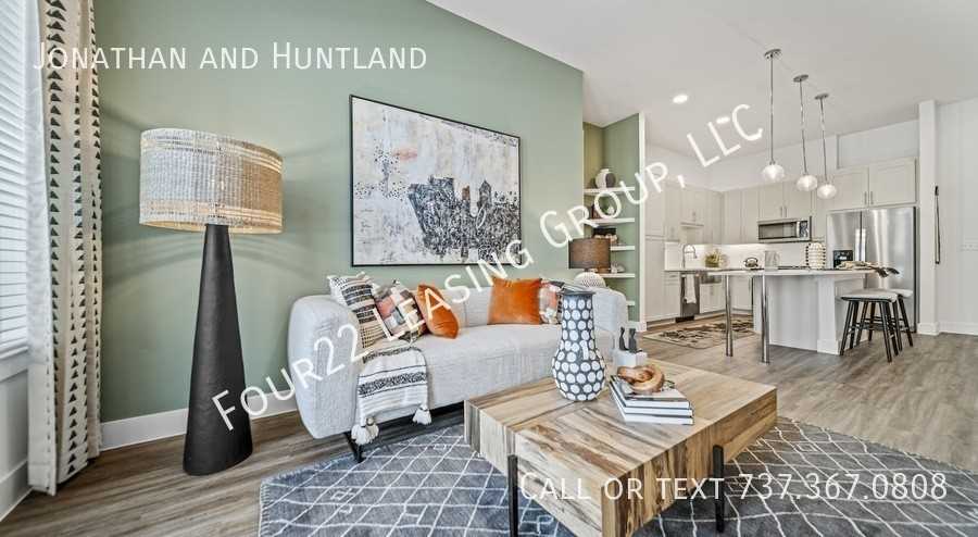 Highland Mall & Huntland #294871 - Photo 5 of 14