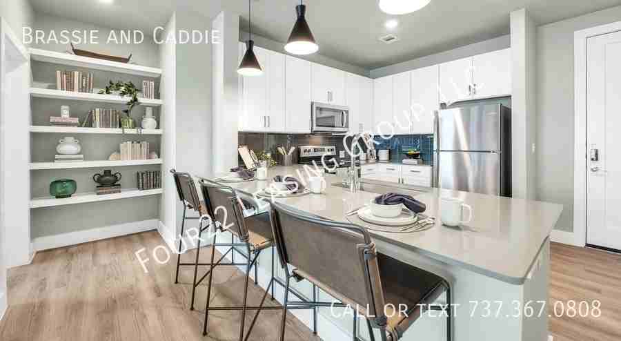 Riverside & Caddie - Photo 3 of 23