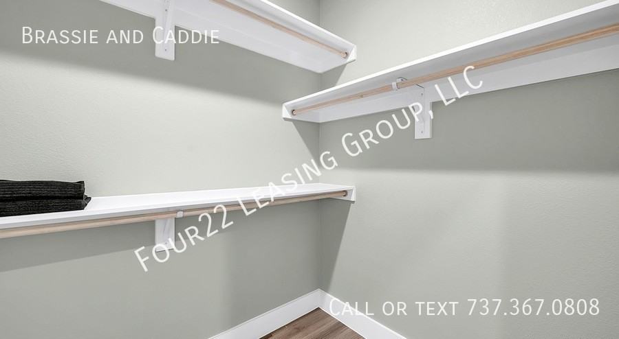 Riverside & Caddie - Photo 6 of 23