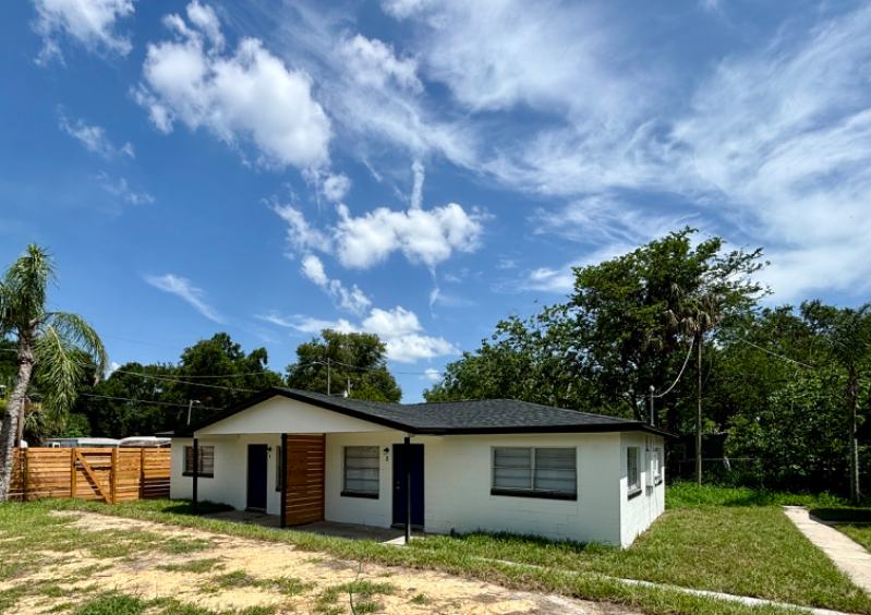 1007 37th St Nw #1 - Photo 2 of 16