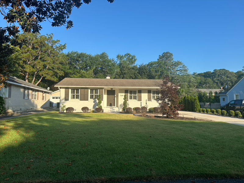 749 Poinsettia Street