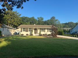 featured image of 749 Poinsettia Street