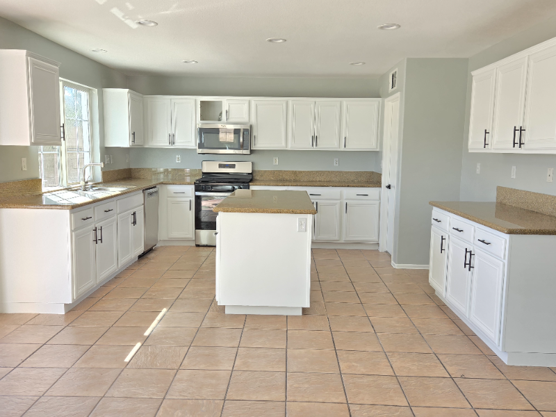 36462 Florence Ct - Photo 2 of 9