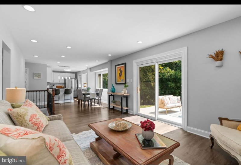 9802 Cherry Tree Ln - Photo 3 of 17