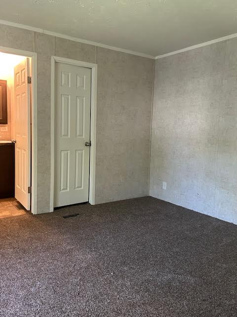 185 Parker Lake Dr - Photo 3 of 4