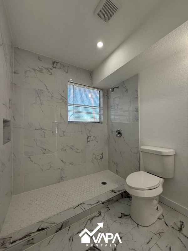 4419 Tropical Dr - Photo 3 of 11