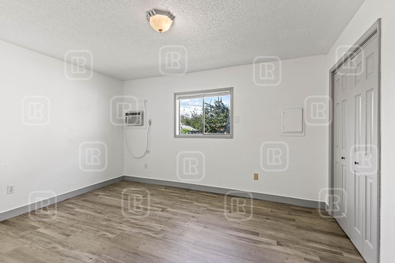 WD - 1511 West Mission Avenue - Photo 6 of 15