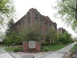 featured image of 200 E Laurel St