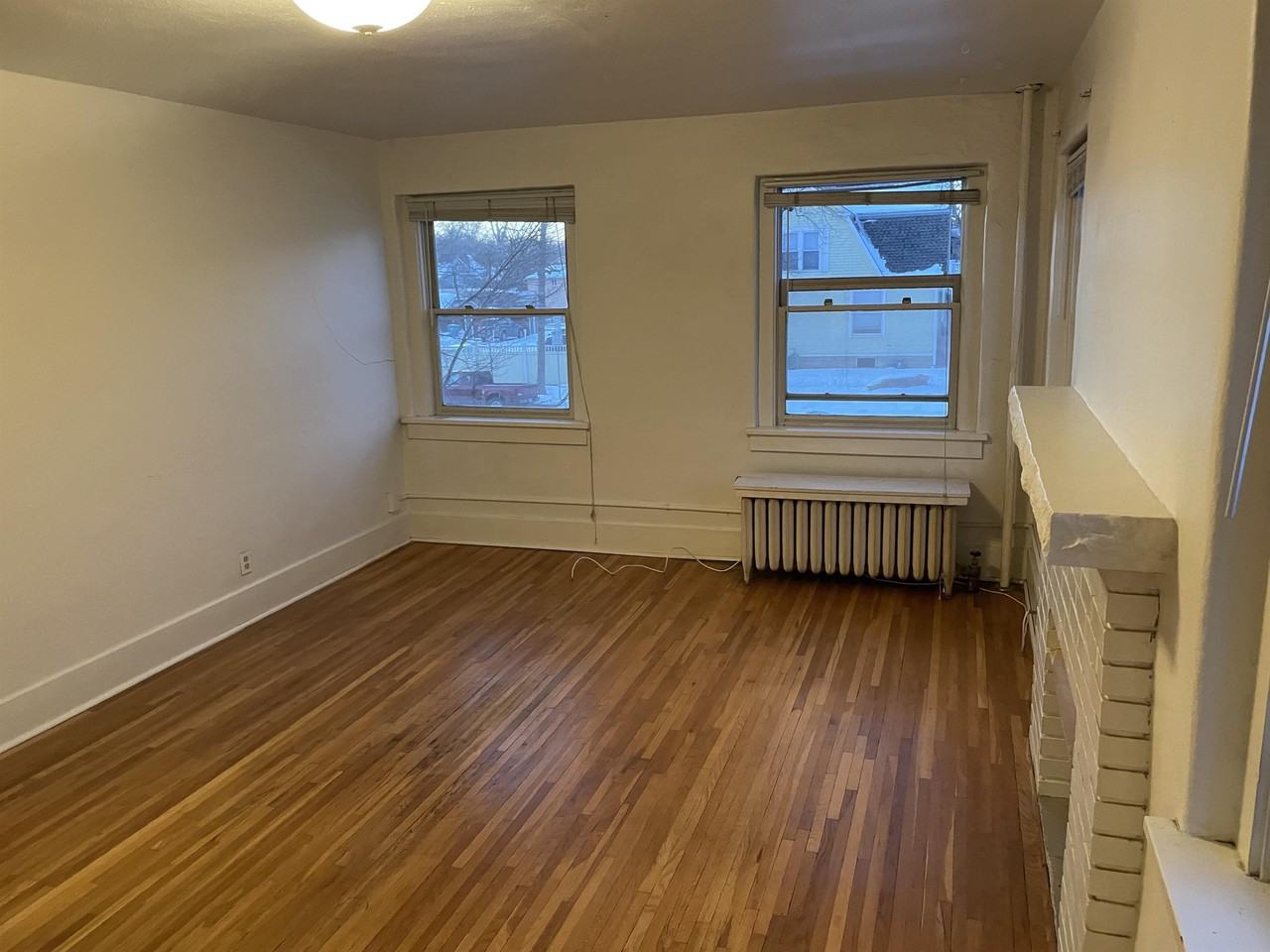 200 East Laurel Street - Photo 4 of 37
