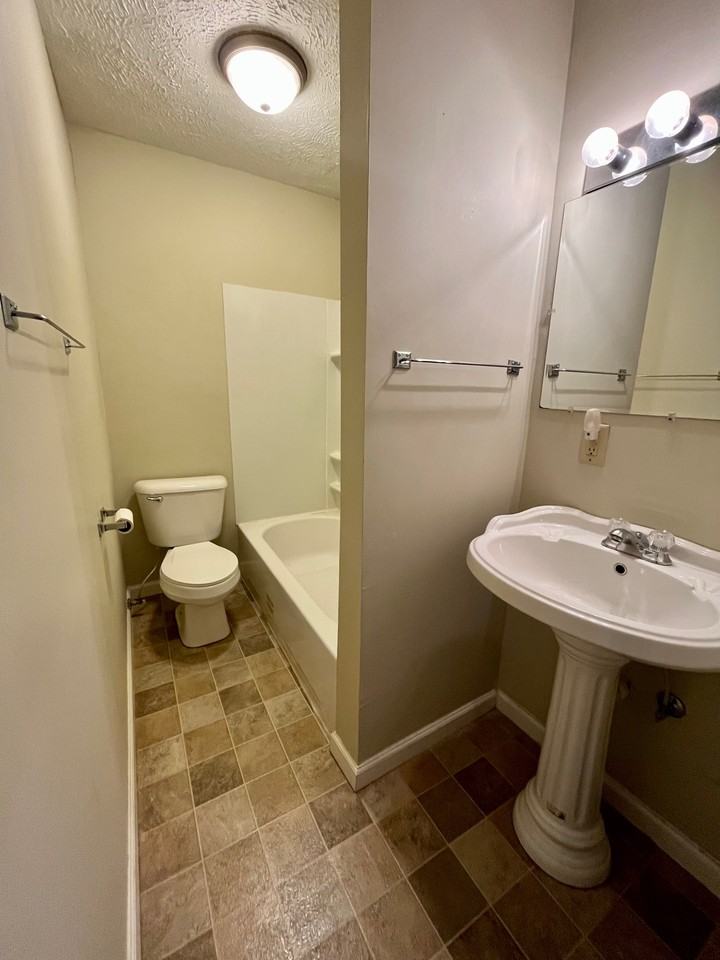 1002 S 2nd Street - Photo 3 of 7