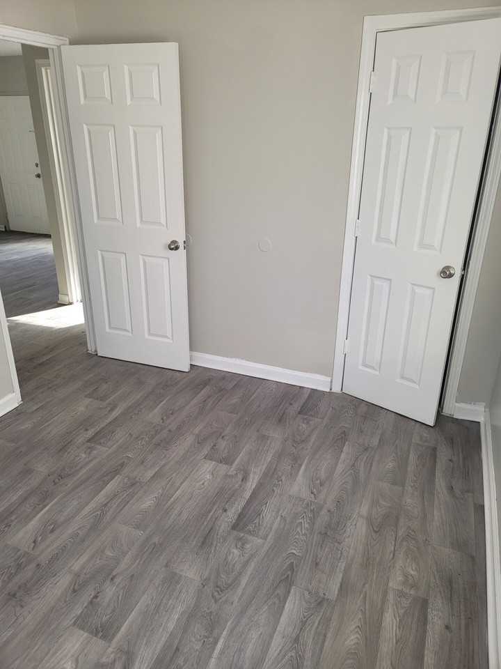 805 West Darlington Street - Photo 2 of 30