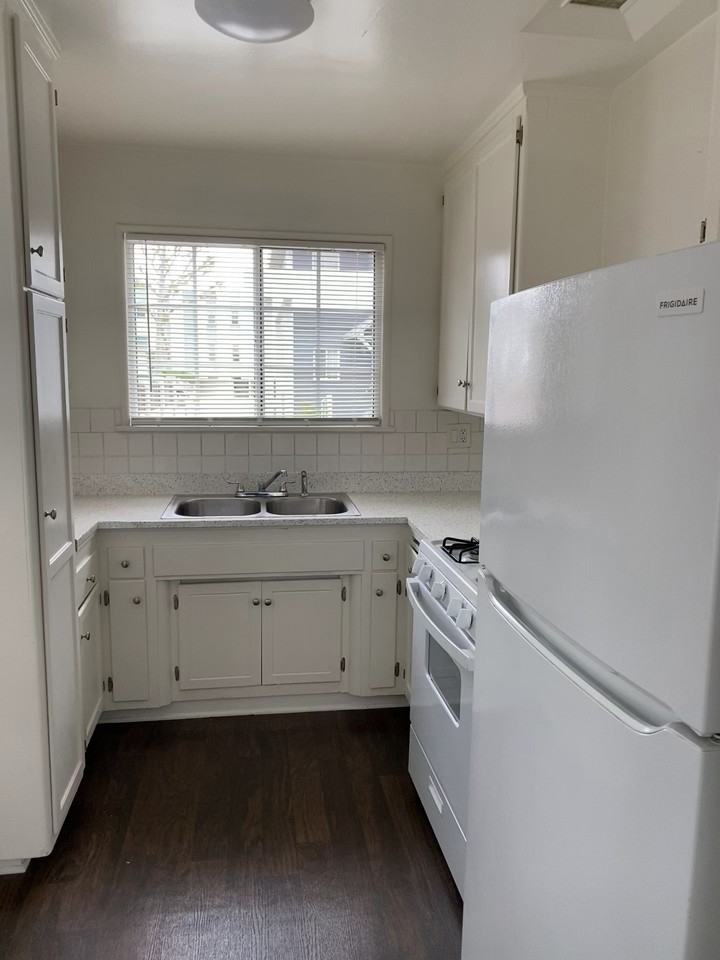 1721 Camino de la Costa - Photo 5 of 24