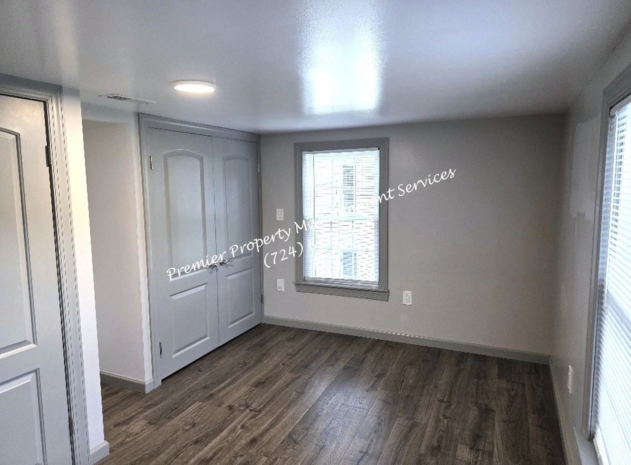 1119 Riverside Drive, Unit 2 - Photo 5 of 22