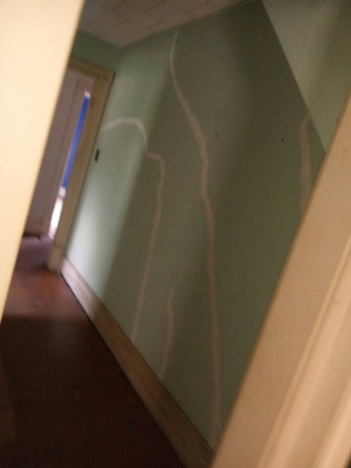 205 5th Street East - Photo 4 of 8