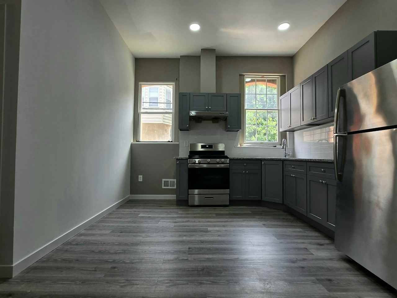 1218 North 16th Street - Photo 2 of 27