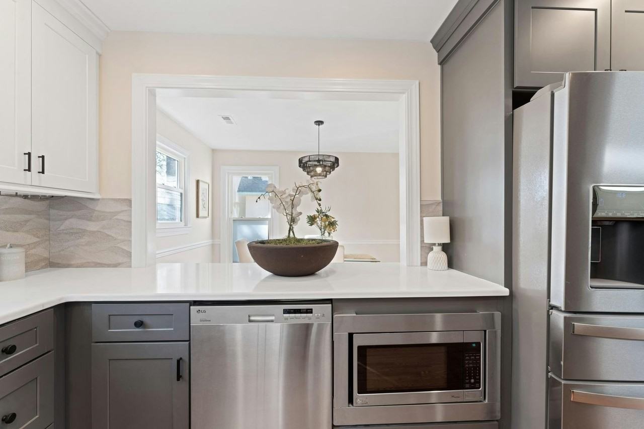 777 Lake Frances Drive - Photo 2 of 21