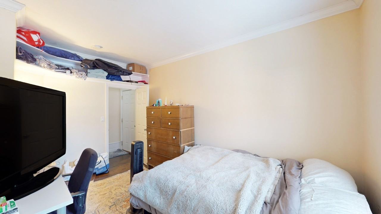 712 Shawmut Avenue, Unit 2L(3) - Photo 7 of 11