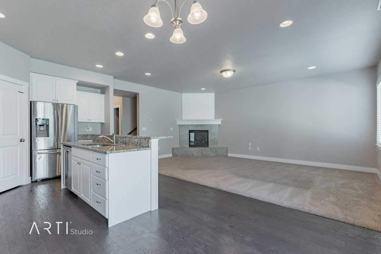 1317 SilverCrest Drive - Photo 2 of 8