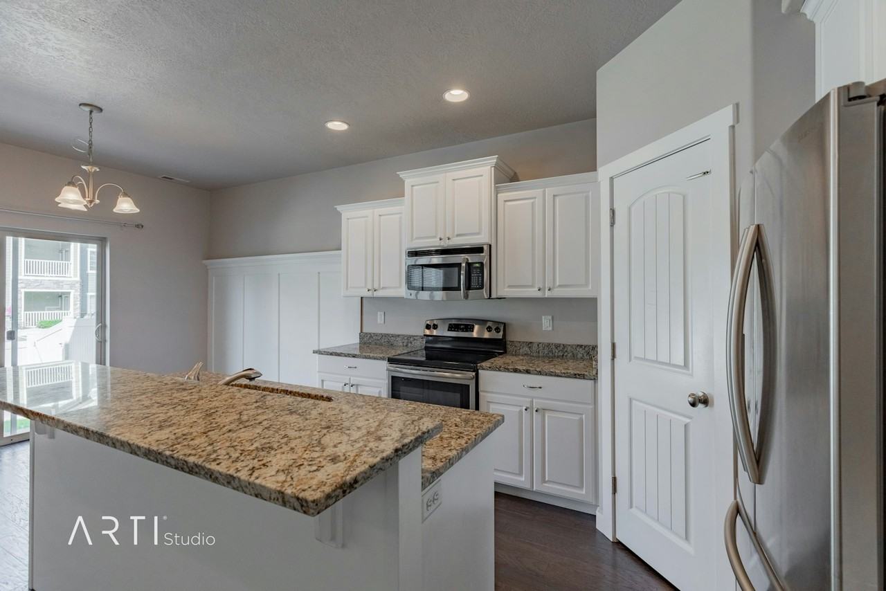 1317 SilverCrest Drive - Photo 3 of 8