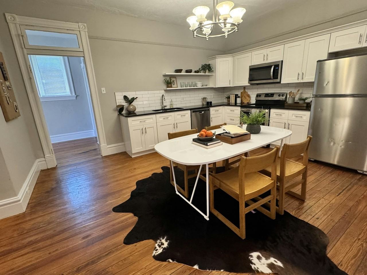 3007 California Avenue - Photo 6 of 18