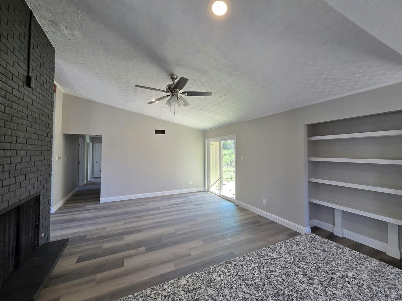 2504 Magna Vista Dr #1 - Photo 2 of 14