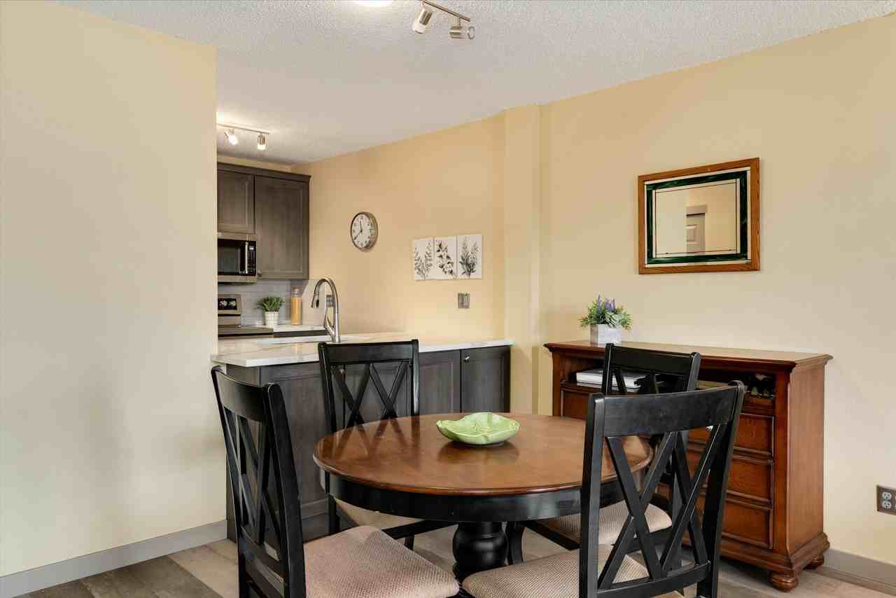 2880 South Locust Street, Unit 505N - Photo 4 of 35