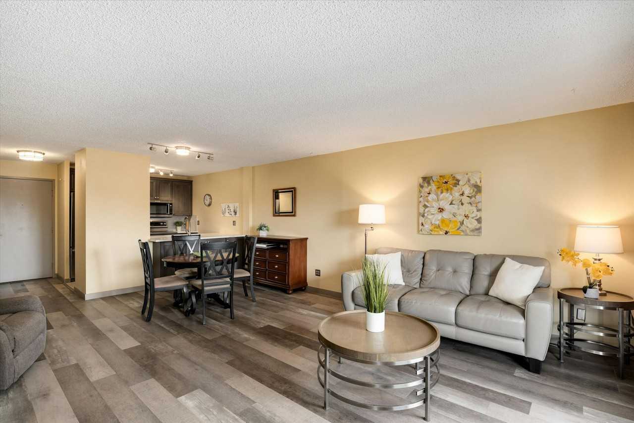 2880 South Locust Street, Unit 505N - Photo 5 of 35