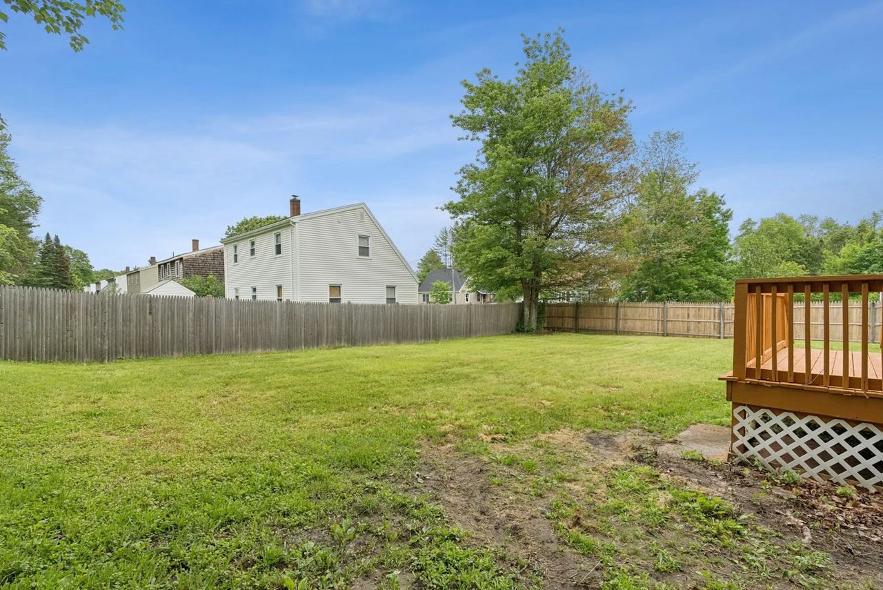 343 Ray St - Photo 3 of 19