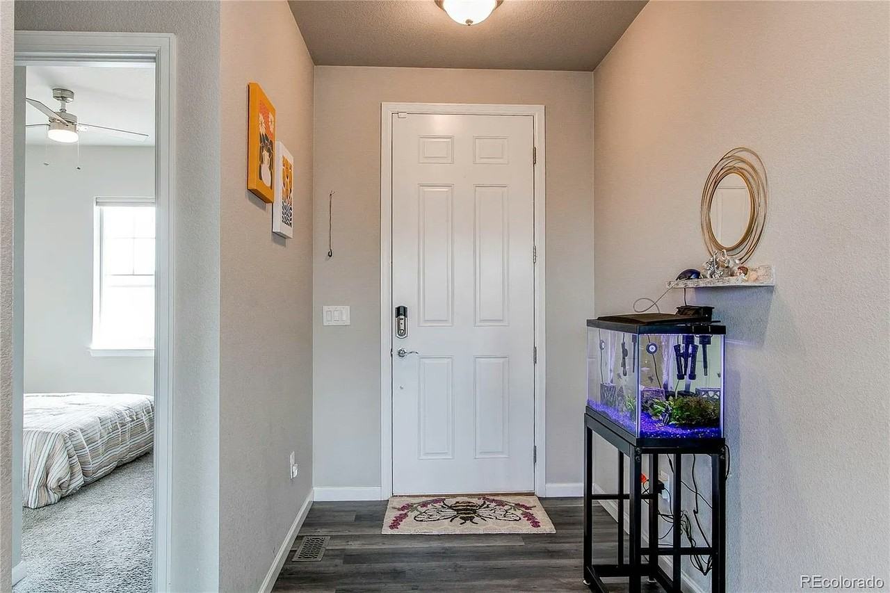 15920 Hayloft Lane - Photo 2 of 36