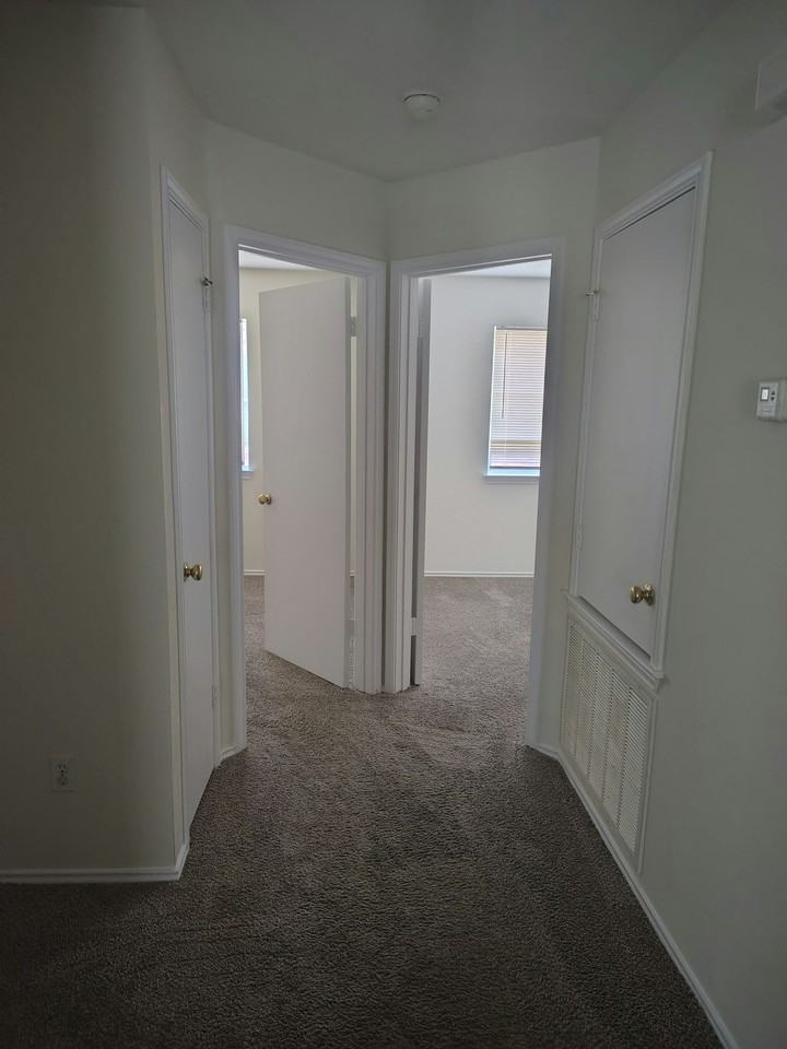 382 Lake Washington Dr, Unit 1 - Photo 3 of 19