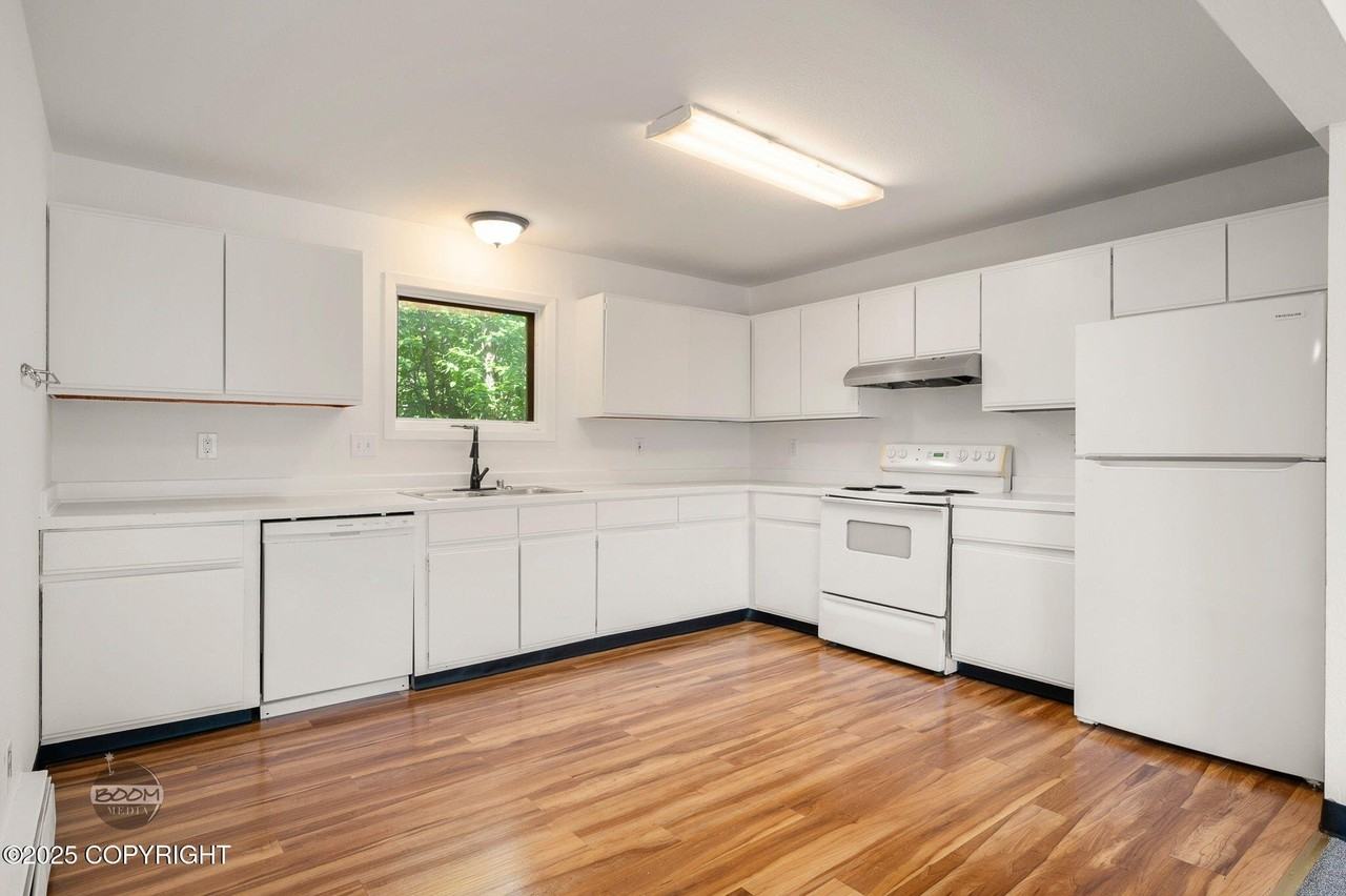 1775 N Fanciful Pl #3 - Photo 3 of 36