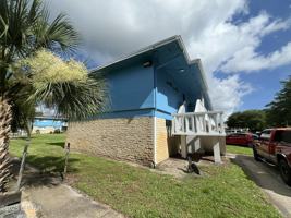 featured image of 1850 S Park Ave #E2