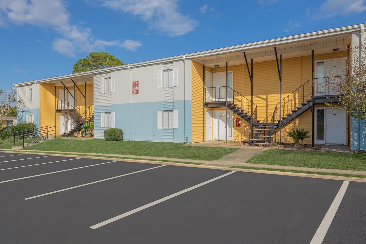 Marina SOL - Photo 2 of 43