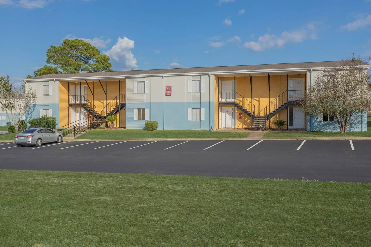 Marina SOL - Photo 6 of 43