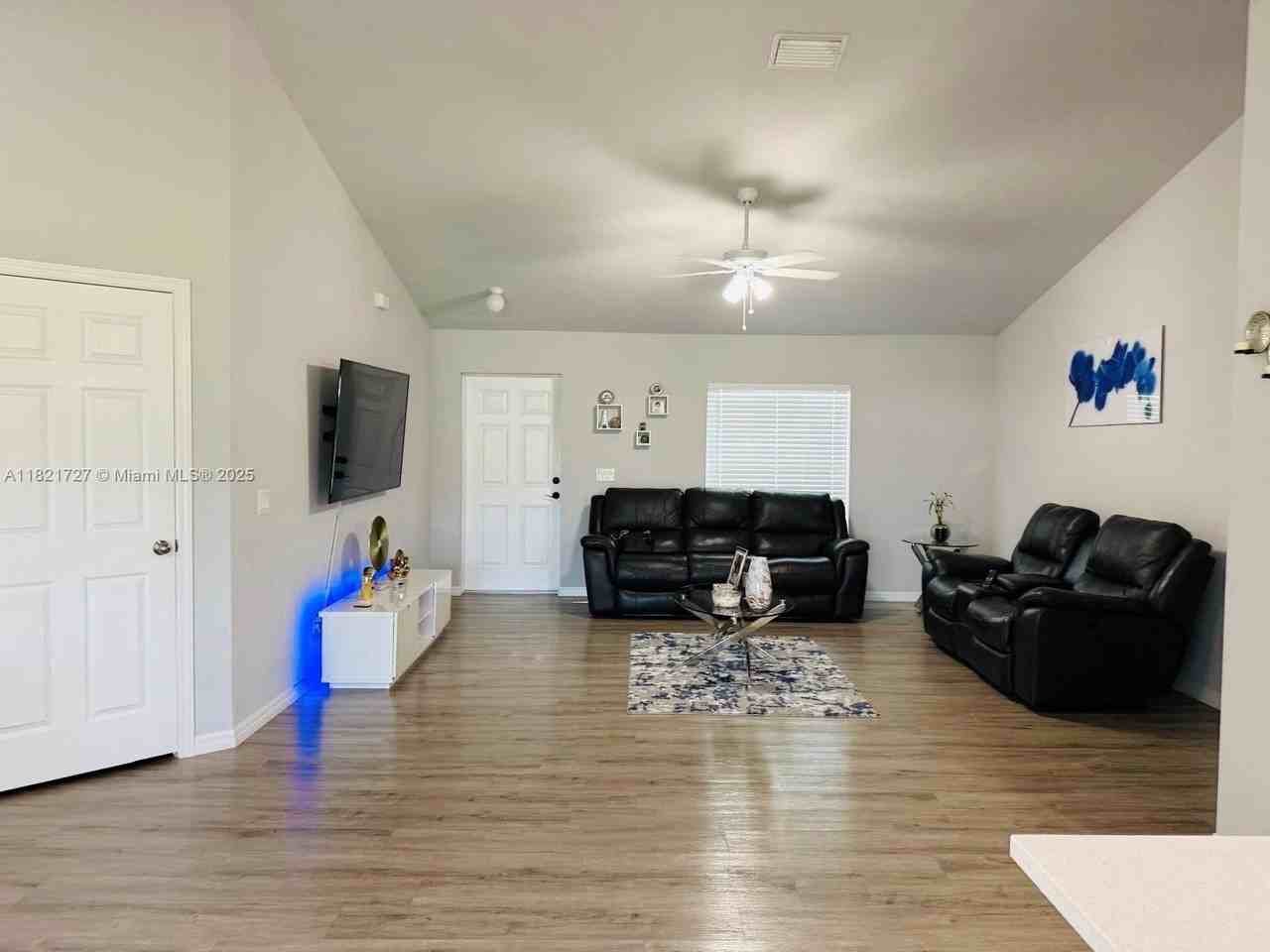 500 Nw 5th St #0 - Photo 4 of 30