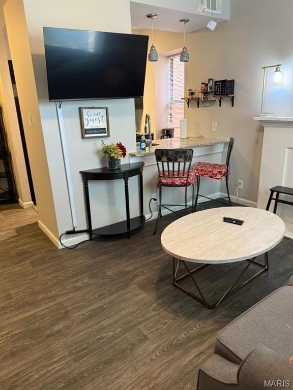 3854 Folsom Ave #1F - Photo 2 of 13