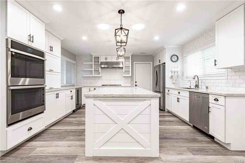 4580 Hazelnut Ave - Photo 6 of 8