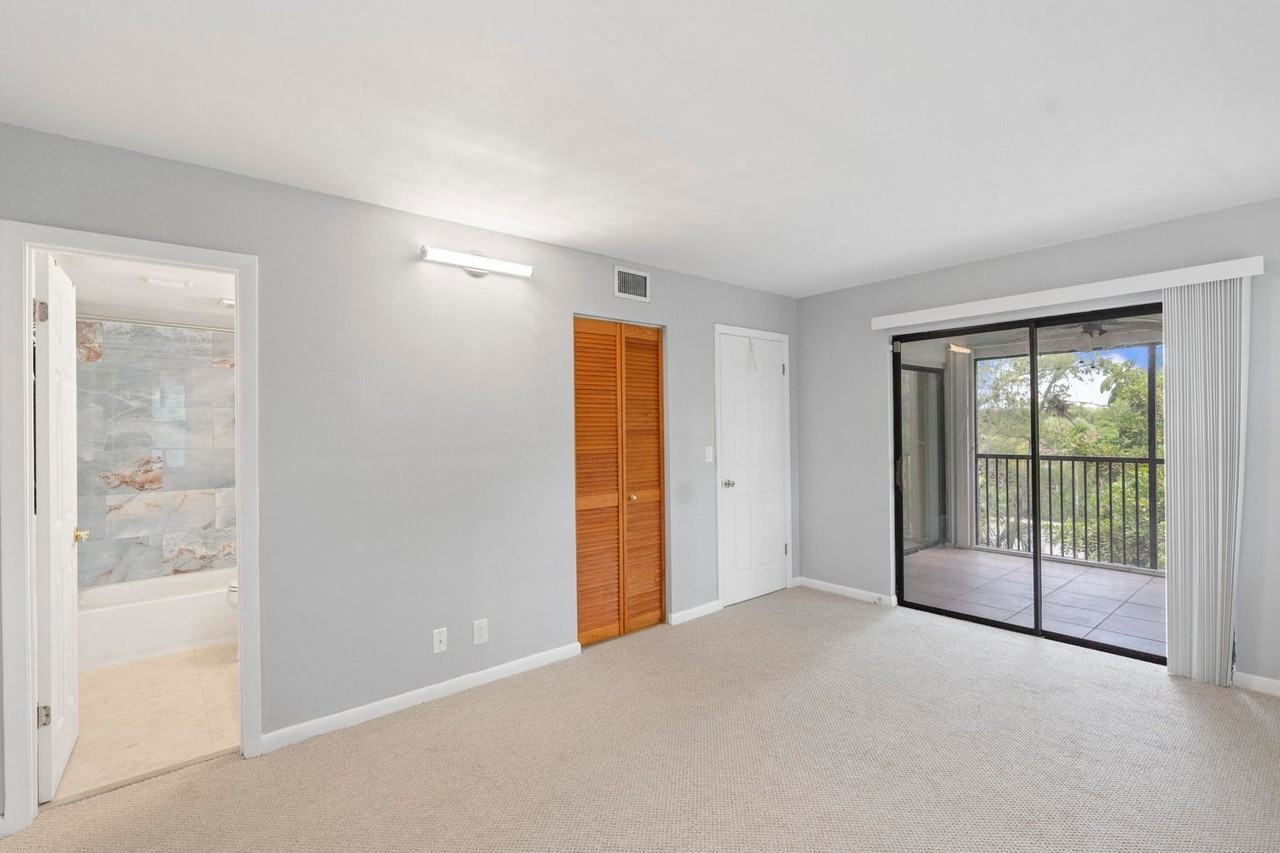 8777 Shadow Wood Blvd #301 - Photo 6 of 8