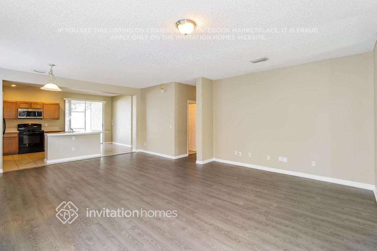 3427 Mount Carmel Ln - Photo 3 of 17