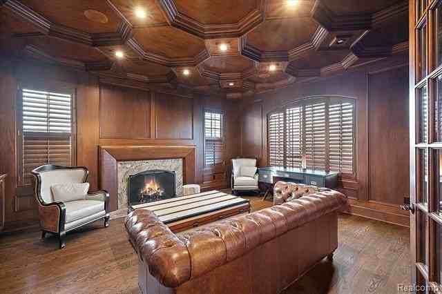 620 Lakeside Dr - Photo 6 of 50