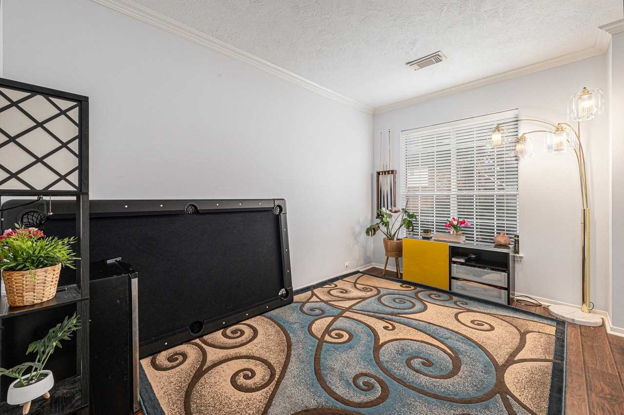 7010 Paradise Park Bnd - Photo 5 of 26