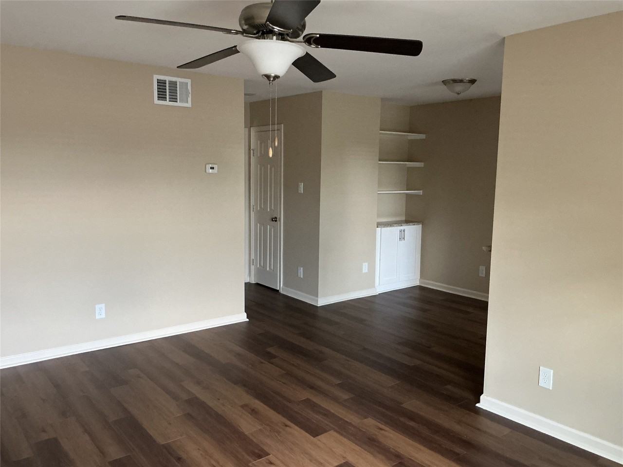 5550 N Braeswood Blvd - Photo 2 of 32