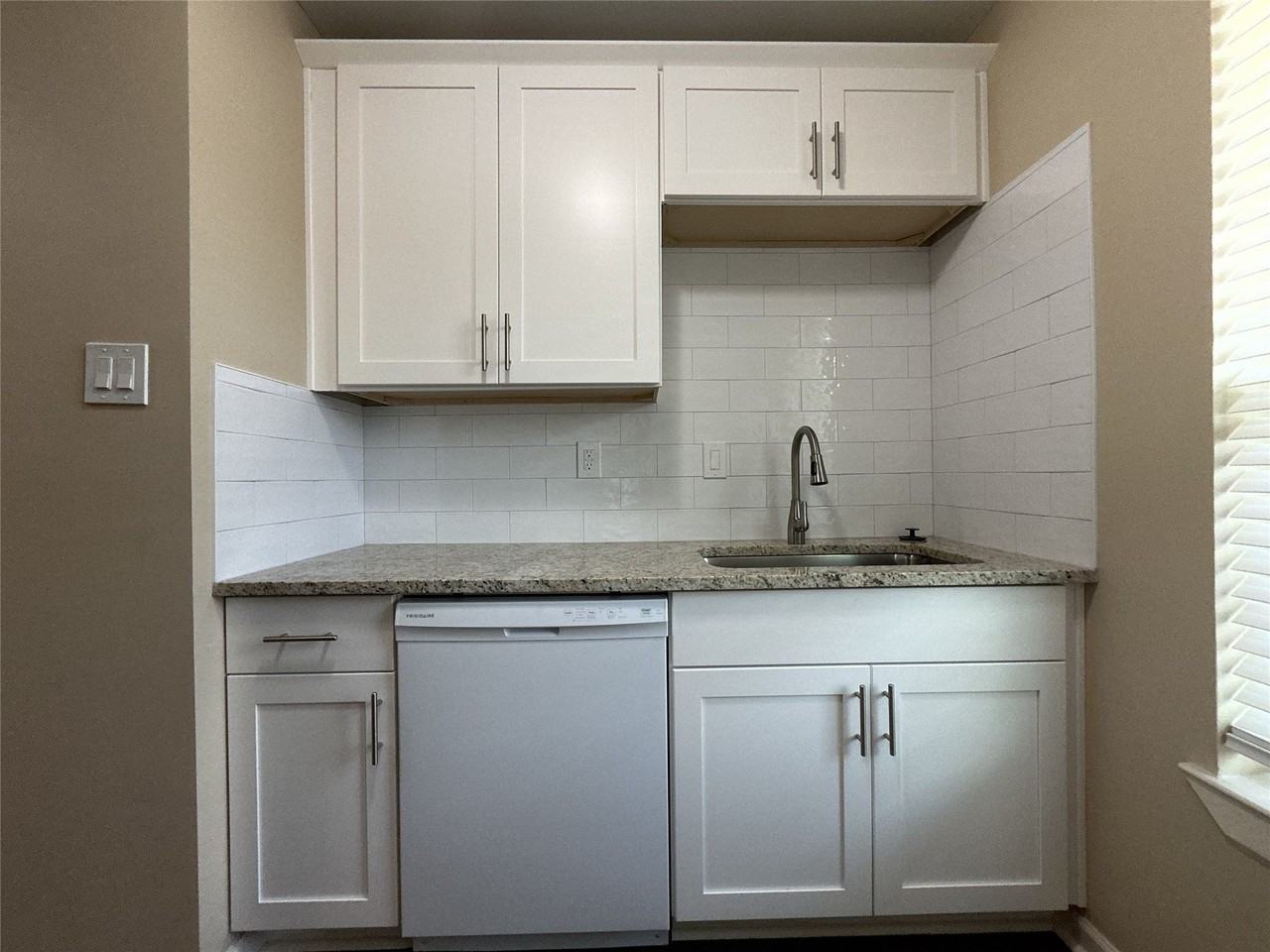 5550 N Braeswood Blvd - Photo 5 of 32