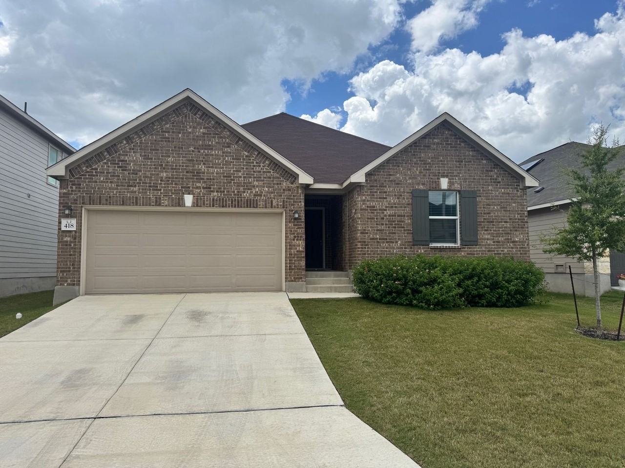 418 Harvest Flds - Photo 2 of 24