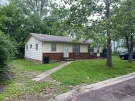 featured image of 2103 Meadowvale Ct