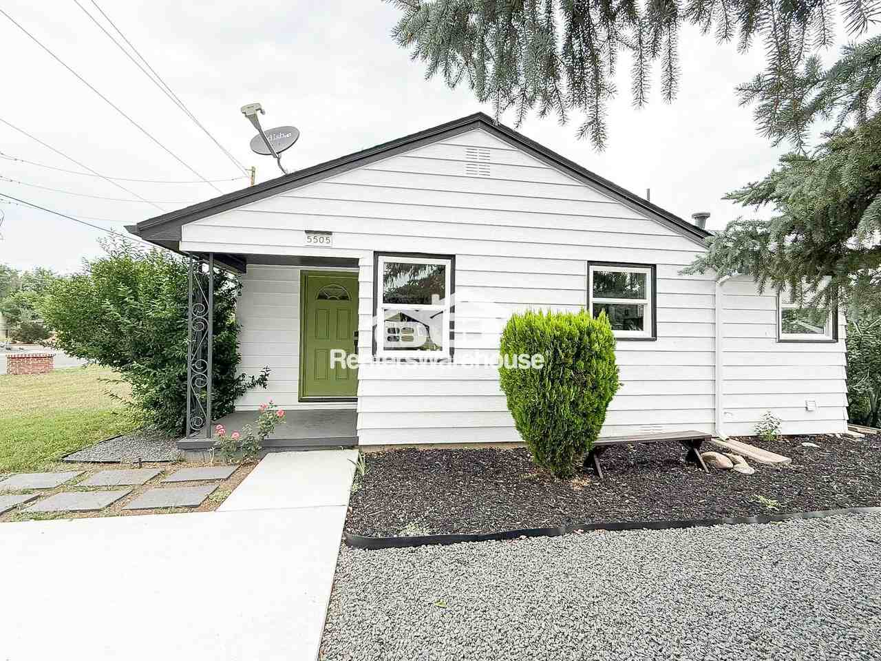 5505 Brentwood St - Photo 3 of 21