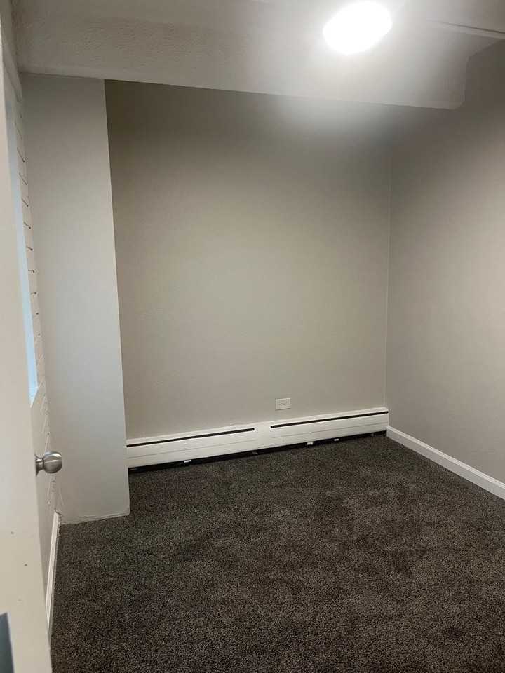 1960 Dallas Street - Photo 3 of 21