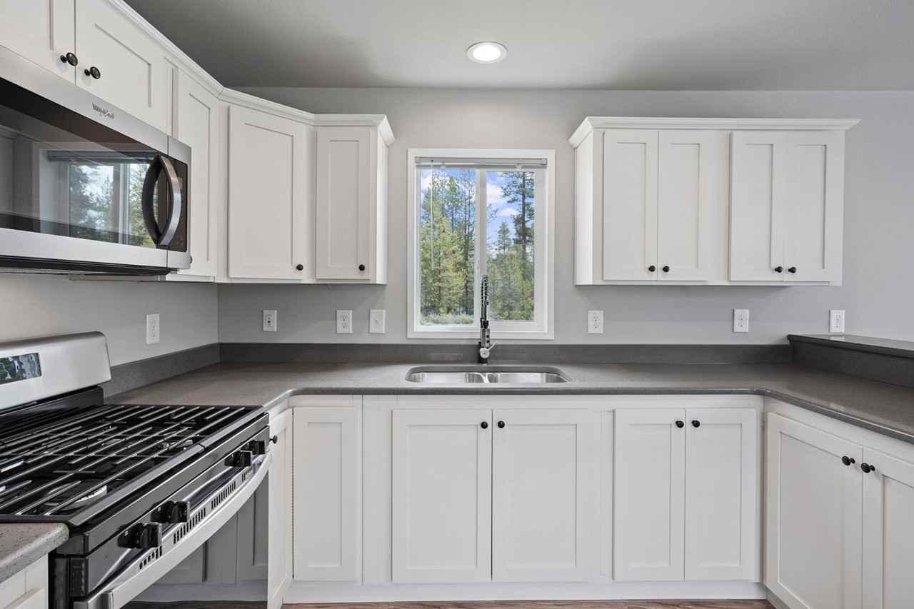 Modern 2 Bedroom, 1 Bathroom Home – New Community, Standalone Units - Photo 3 of 9